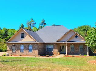 24011 Birdie Ln, Gladewater, TX 75647