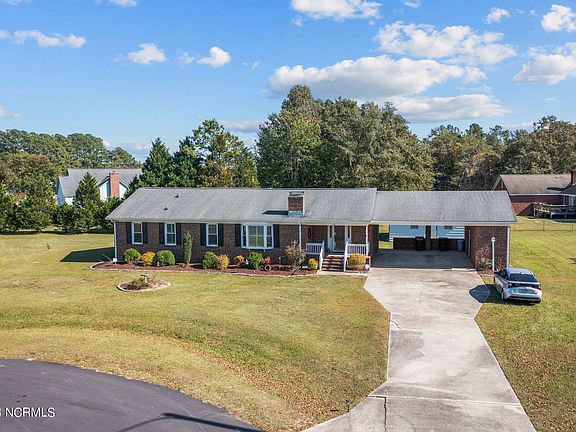 3rd image of 705 Doreen Court
