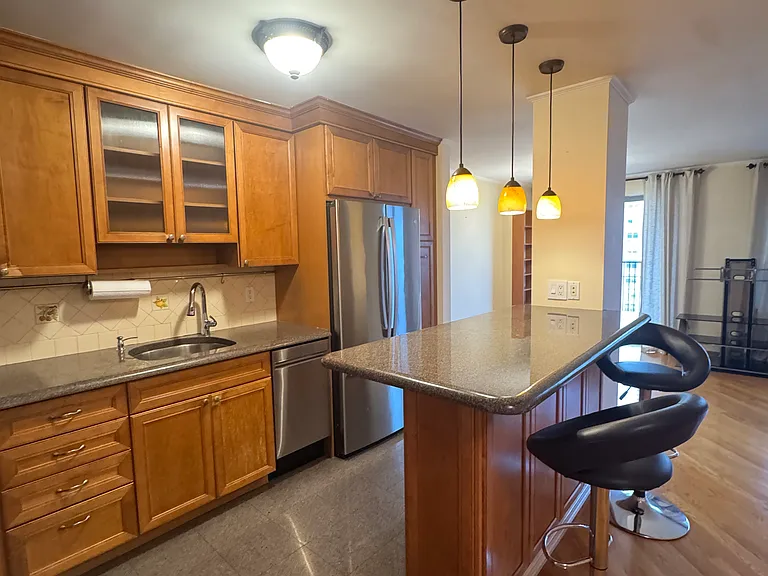 601A Surf Ave #19 — Photo 5