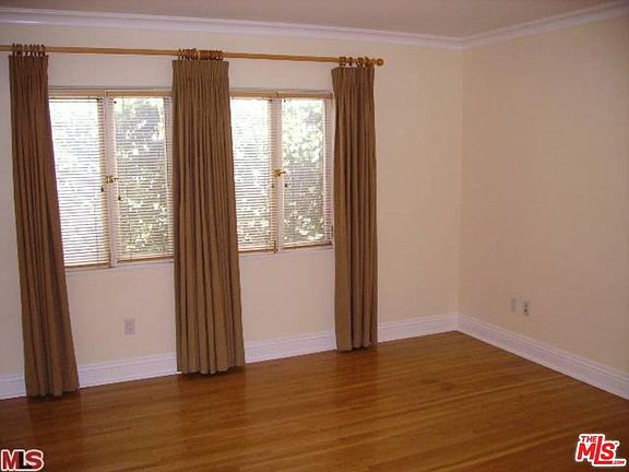 5th image of 1148 Poinsettia Dr