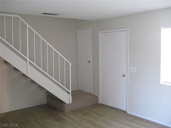 3rd image of 5052 Mountain Vista St