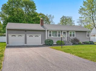 3 Wayside Dr, Exeter, NH 03833