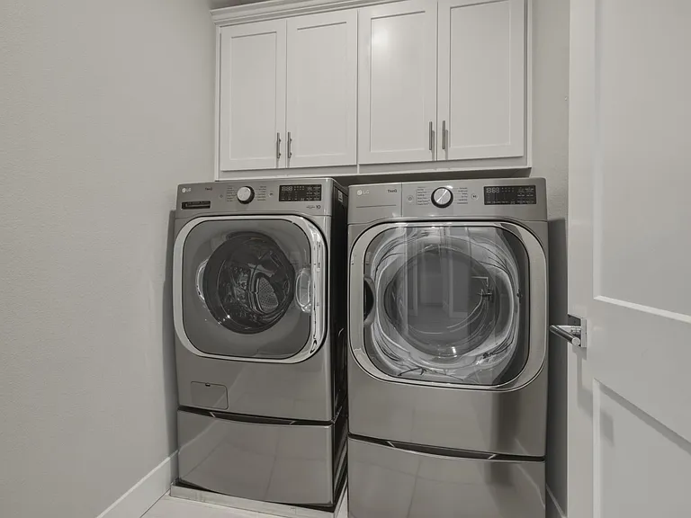 1230 Mateo Miller Cir — Photo 56