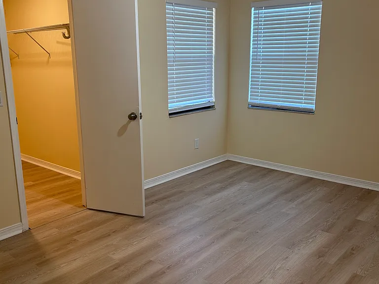 5805 Liska Dr — Photo 44