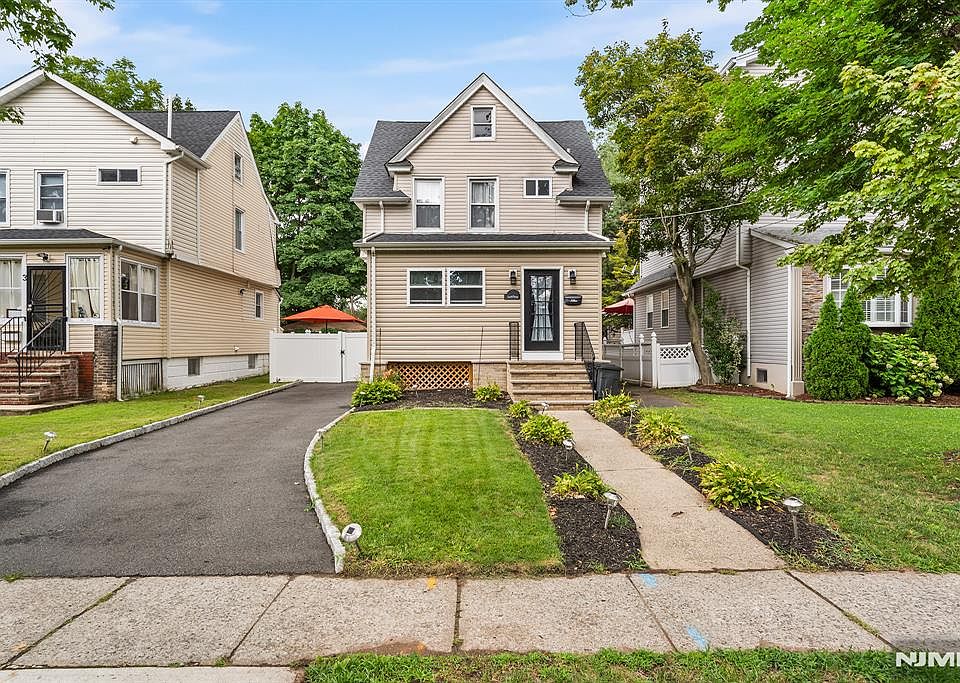 1st image of 6 Enfield Ave