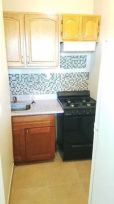 Rented by Azure Realty NY LLC | media 23