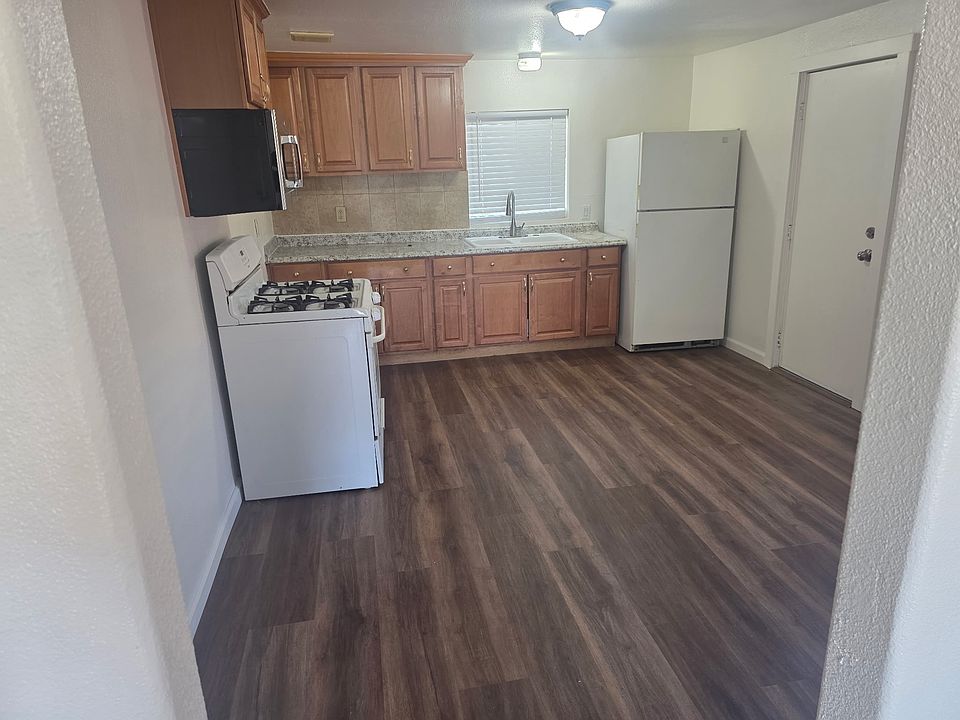 1st image of 375 Ramona Ave