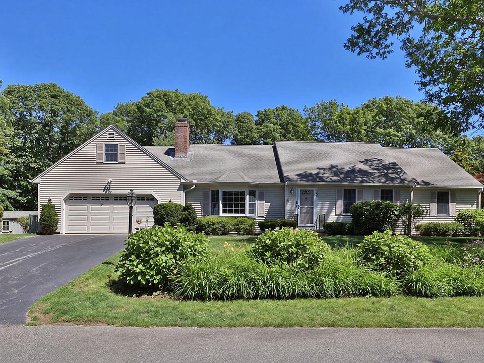 1st image of 35 Terrace Hill Drive