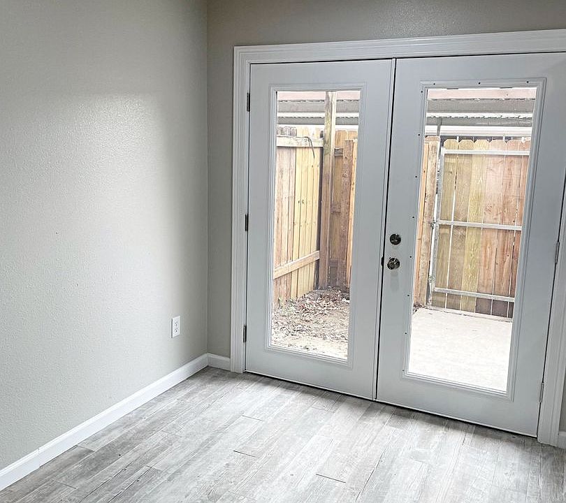 1st image of 8846 Glen Meadow Ln