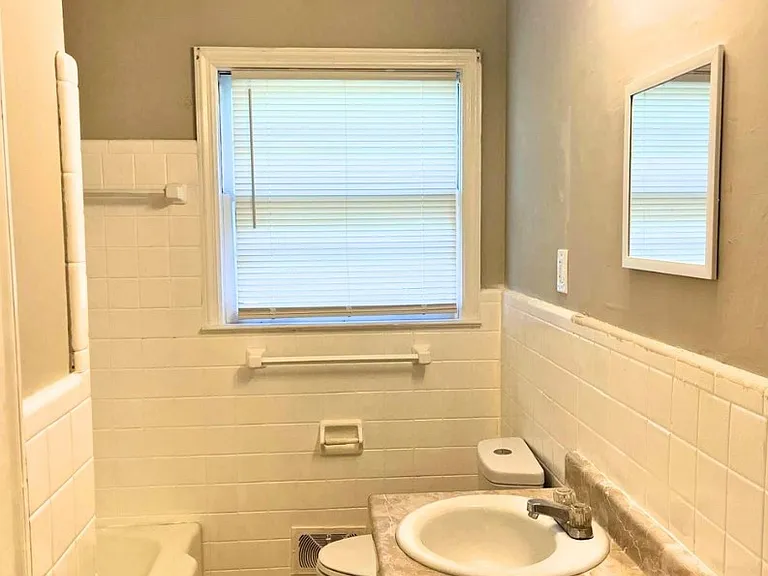 2742 Forest Ridge Dr — Photo 23