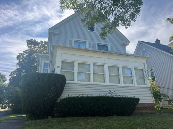 392 Seward St, Rochester, NY 14608