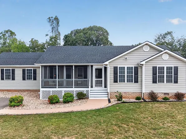 3726 White Rd, Forest, VA 24551