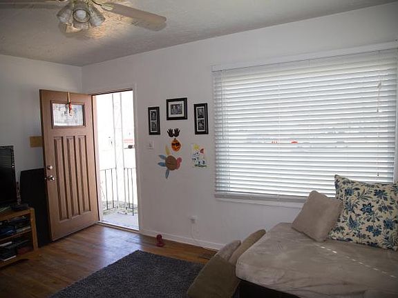 3rd image of 463 Parkway Ave