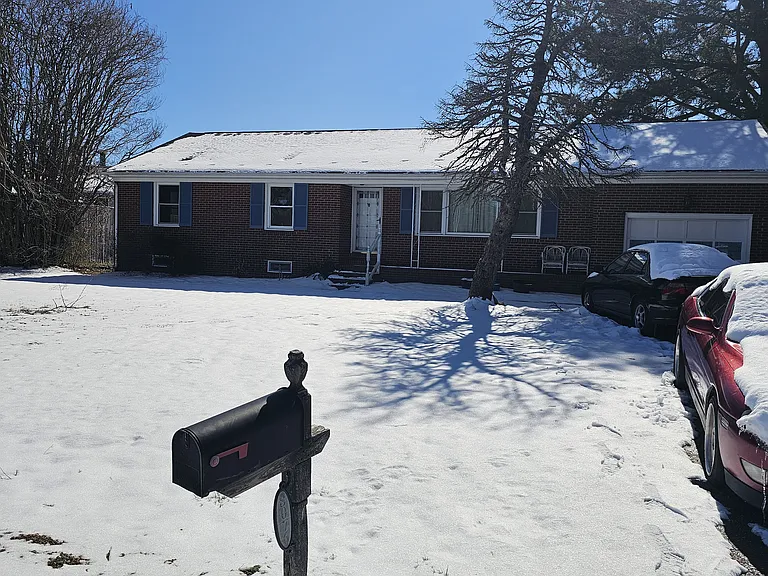8076 Yacht Haven Rd — Photo 7