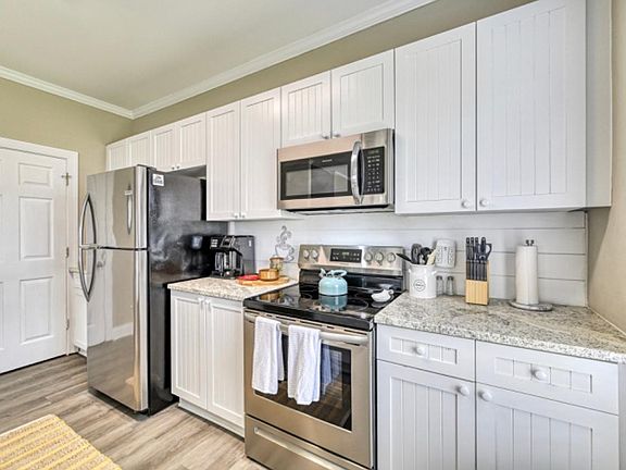 4th image of 234 Twin Oaks Dr Unit B
