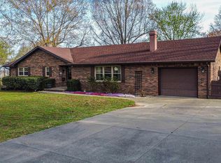 7045 Shawn Ln, Paducah, KY 42001