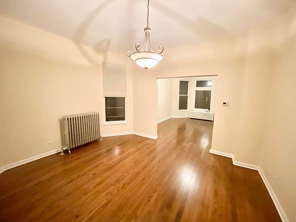 1st image of 616 S Highland Ave