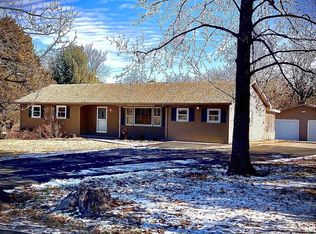 11618 Hurricane Rd, Carterville, IL 62918