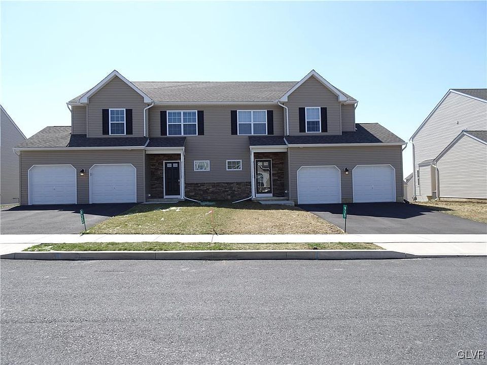1st image of 935 Graystone Cir #81