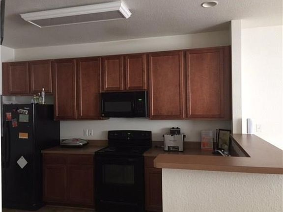 2nd image of 921 Teton Cir