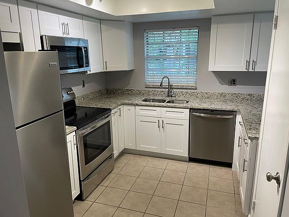 2nd image of 8812 Bay Pointe Dr Unit D202