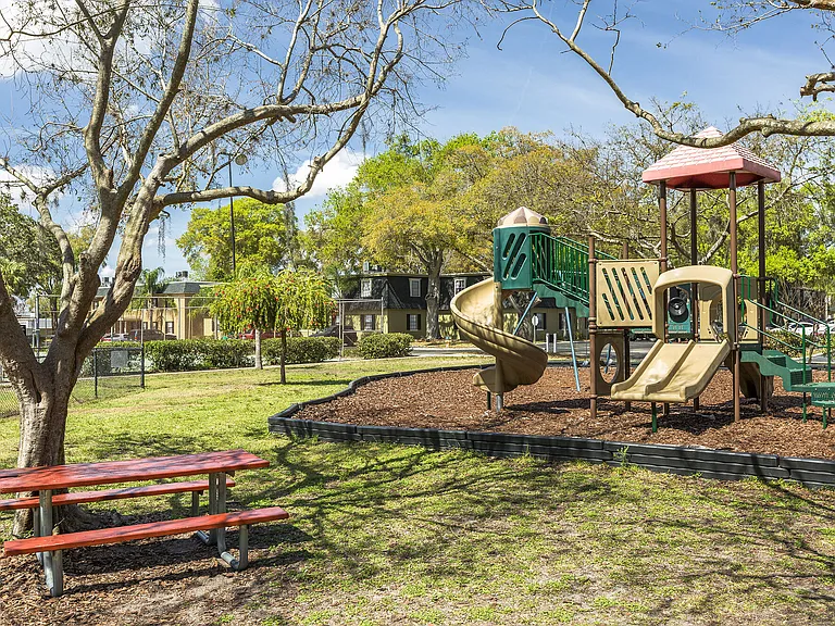 Briarcrest at Winter Haven — Photo 14