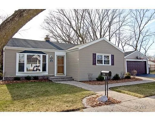 735 W Glencoe Rd photo 1