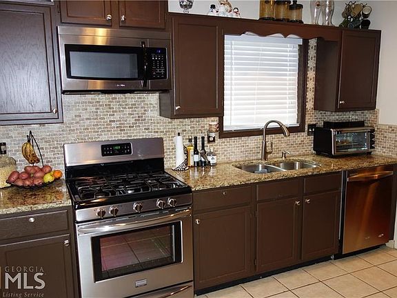 2nd image of 510 E Lake Ct