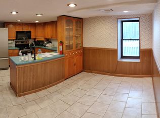 13 4th St, Upland, PA 19015