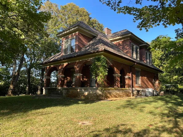 806 Ninevah Rd, Frankfort, KY 40601