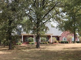 1407 Longview Dr, Booneville, AR 72927