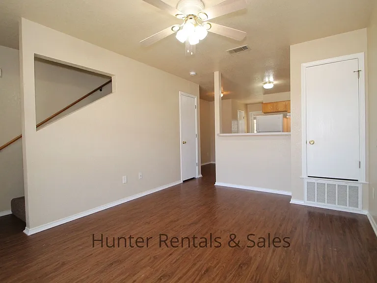 4206B Deek Dr — Photo 3