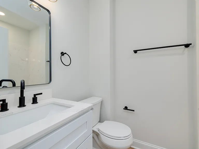 112 Washington Ave #9 — Photo 6