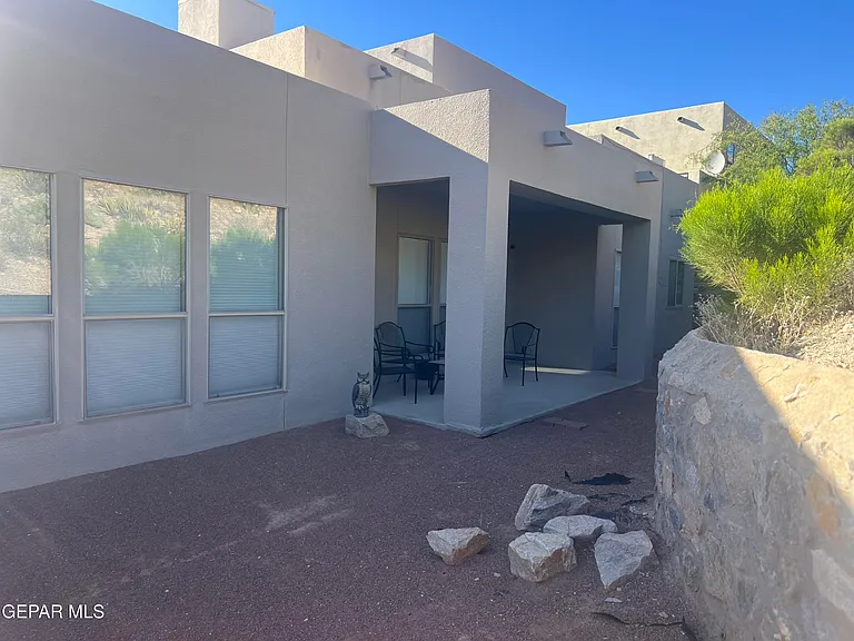 5656 Burning Tree Dr — Photo 11
