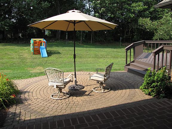 Custom-laid pavers