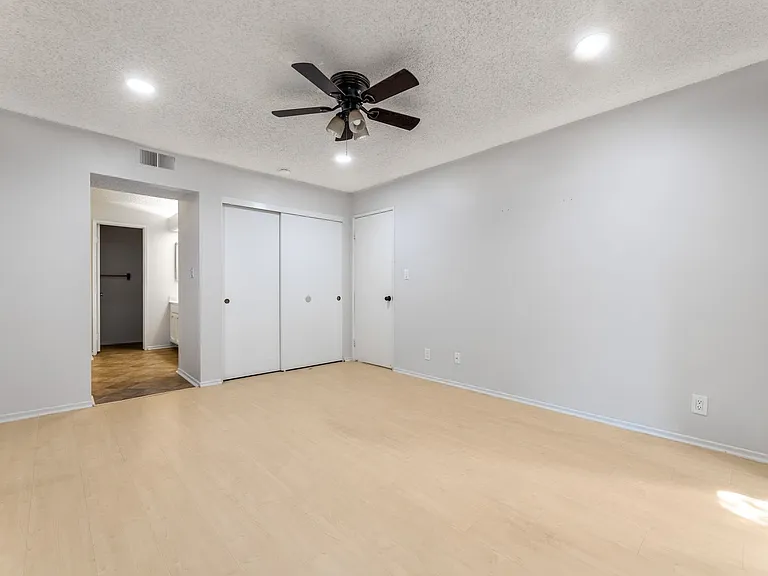 7800 Topanga Canyon Blvd #212 — Photo 8