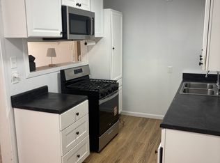 1713 Willow St, Grand Prairie, TX 75050