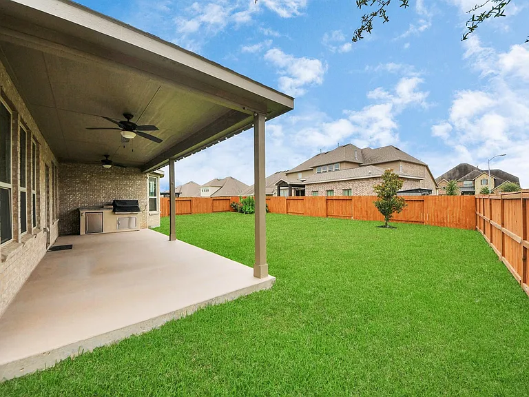 28215 Shorecrest Ln — Photo 42