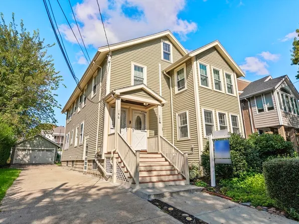 188 School St #188, Watertown, MA 02472