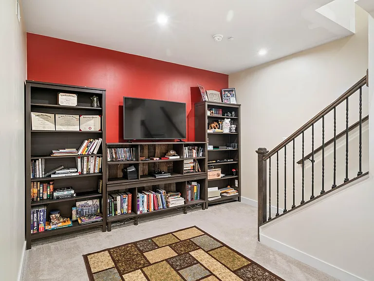 17950 Spotted Oak Rd — Photo 19