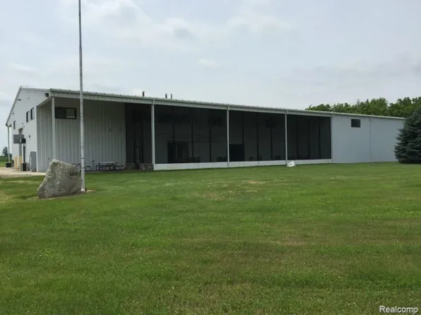 6350 Wolf Rd, Brown City, MI 48416