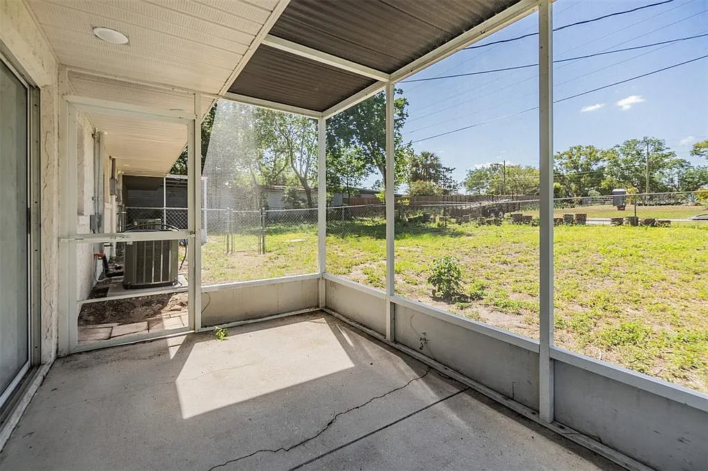 2 bed, 1.0 bath, 850 sqft, $1,450 — Photo 3
