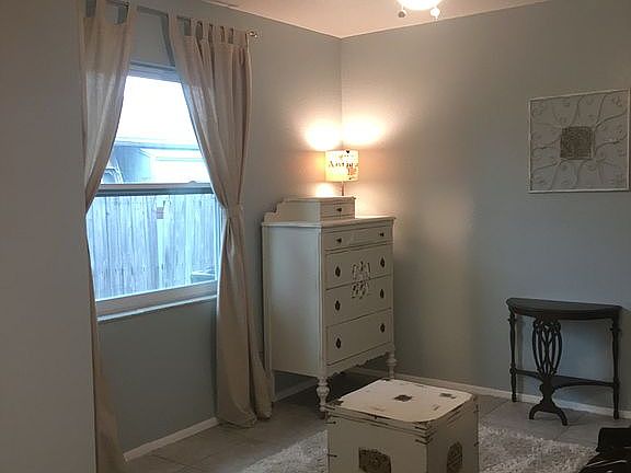 2nd image of 570 Venetian Way