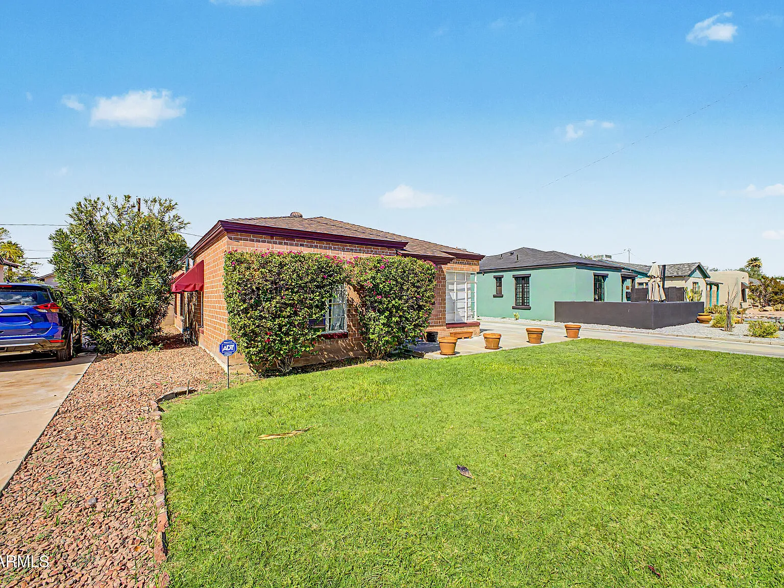 3 bed, 1.0 bath, 1448 sqft, $2,860 — Photo 3