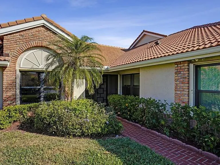 8486 Heather Pl — Photo 3