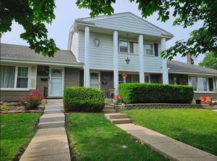 7108 Niles Ave, Niles, IL 60714