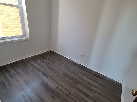 5th image of 2230 S Kedzie Ave #3F