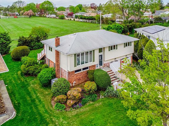 4th image of 33 Richard Ct