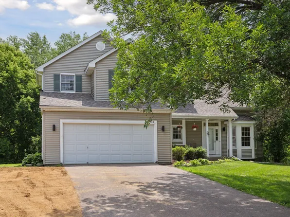 6451 Devonshire Dr, Chanhassen, MN 55317