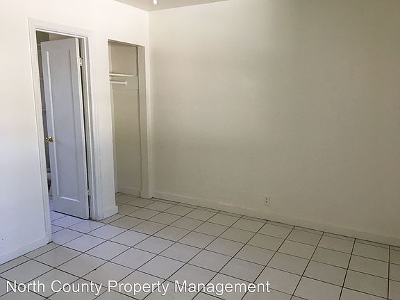 5th image of 1116 S Cloverdale Blvd APT 6
